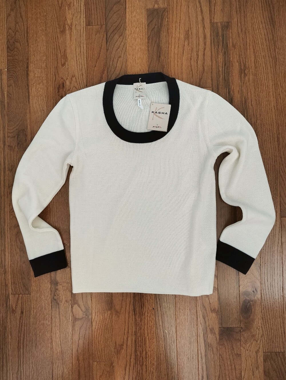 Kasha de Rodier Cream Sweater with Black Trim Size 2 (XS) NWT